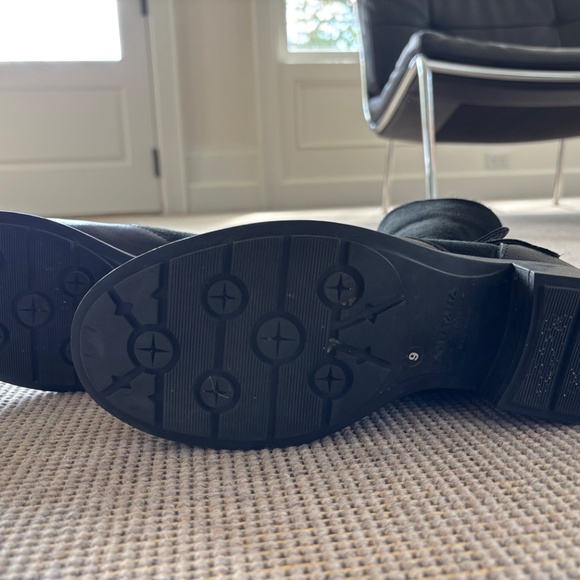 Aquatalia black boots - Picture 2 of 3